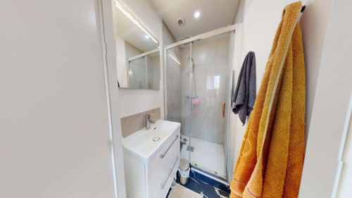 Room in Avenue du Pontet, Pessac for 77 m² with 4 bedrooms - Gallery - 11
