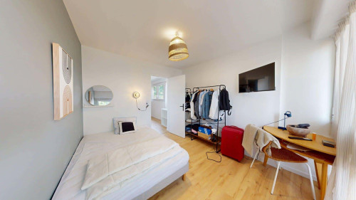 Room in Avenue du Pontet, Pessac for 77 m² with 4 bedrooms