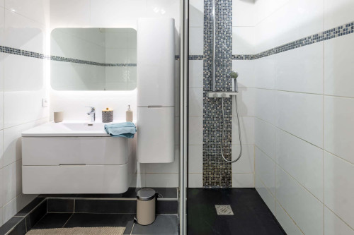Room in Cours Émile-Zola, Villeurbanne for 76 m² with 3 bedrooms - Gallery - 11