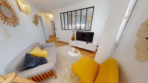 Room in Cours Émile-Zola, Villeurbanne for 76 m² with 3 bedrooms