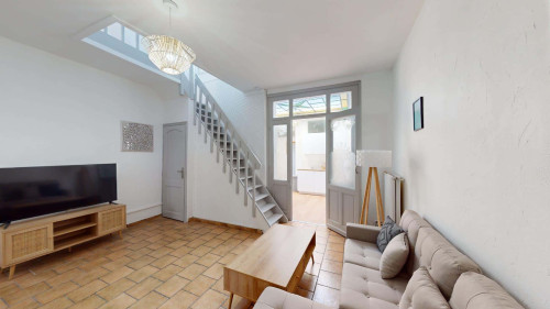 Room in Rue Marcelin Krebs, Lille for 120 m² with 6 bedrooms - Gallery - 9
