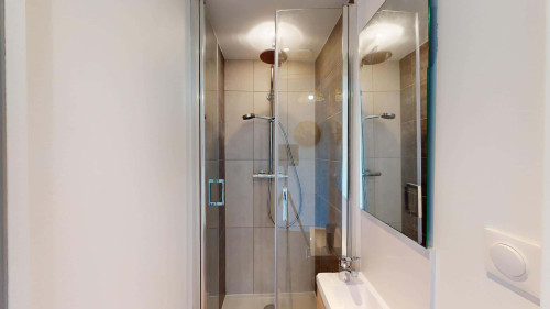 Room in Rue Marcelin Krebs, Lille for 120 m² with 6 bedrooms - Gallery - 10