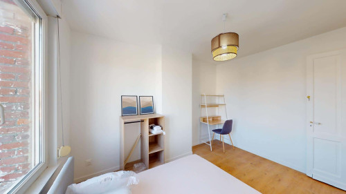 Room in Rue Marcelin Krebs, Lille for 120 m² with 6 bedrooms - Gallery - 24