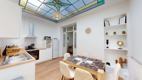 Room in Rue Marcelin Krebs, Lille for 120 m² with 6 bedrooms - Gallery - 14