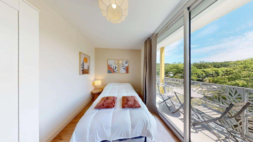 Room in Carré de Saxe, Rennes for 84 m² with 5 bedrooms