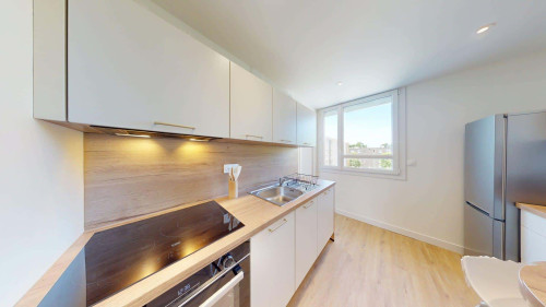 Room in Carré de Saxe, Rennes for 84 m² with 5 bedrooms - Gallery - 10