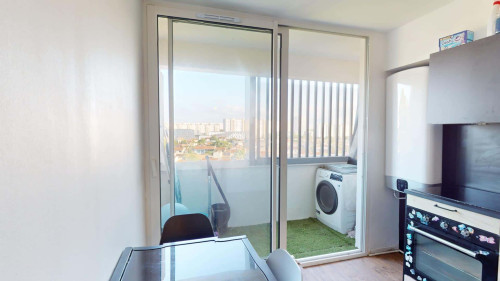 Room in Rue Abel Antoune, Le Bouscat for 70 m² with 3 bedrooms
