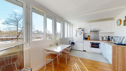 Room in Square des Cloteaux, Rennes for 80 m² with 4 bedrooms - Gallery - 14
