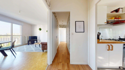 Room in Boulevard Gaston Birgé, Angers for 70 m² with 3 bedrooms