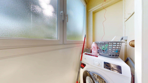 Room in Boulevard Gaston Birgé, Angers for 70 m² with 3 bedrooms