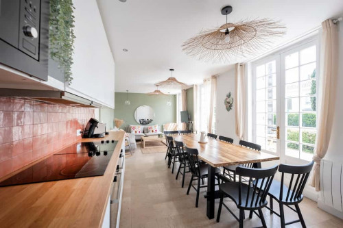Room in Rue Calixte Camelle, Talence for 178 m² with 10 bedrooms - Gallery - 21