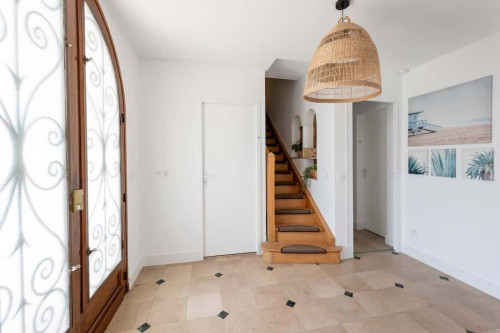 Room in Rue Calixte Camelle, Talence for 178 m² with 10 bedrooms