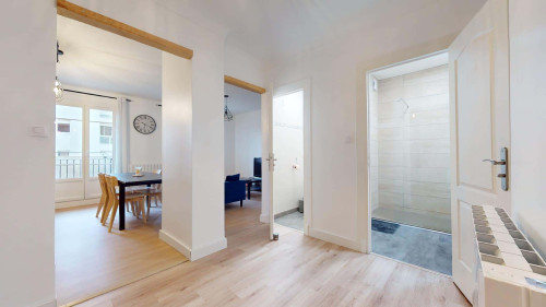 Room in Rue Joseph Bouchayer, Grenoble for 79 m² with 3 bedrooms