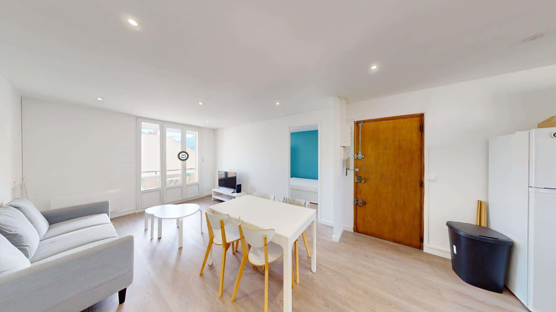 Room In Rue Paul Bourget, Grenoble For 62 M² With 3 Bedrooms - 1