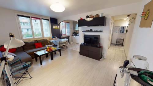Room in Boulevard Joseph Vallier, Grenoble for 80 m² with 4 bedrooms