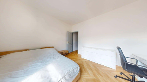 Room in Rue Auguste Blanqui, Roubaix for 99 m² with 4 bedrooms