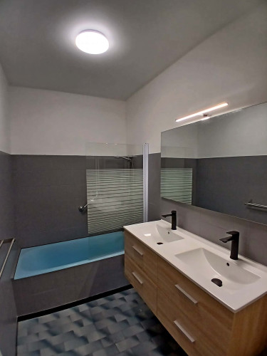 Room in Rue Docteur Schweitzer, Grenoble for 100 m² with 5 bedrooms - Gallery - 13