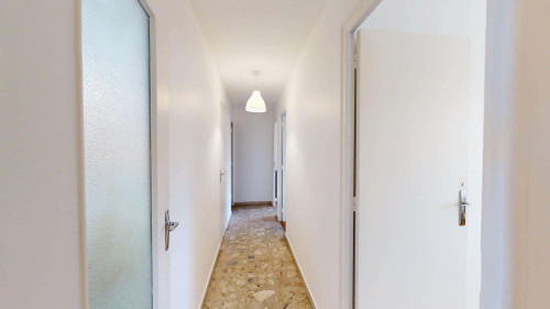 Room in Rue Docteur Schweitzer, Grenoble for 100 m² with 5 bedrooms - Gallery - 7