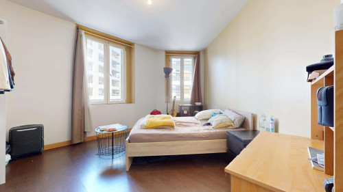 Room in Rue du Môle, Annemasse for 102 m² with 5 bedrooms