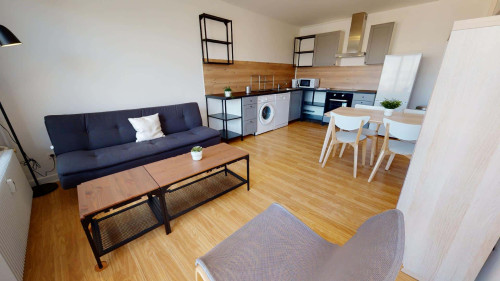 Room in Place Wilson, Villeurbanne for 82 m² with 4 bedrooms - Gallery - 5