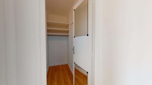 Room in Place Wilson, Villeurbanne for 82 m² with 4 bedrooms - Gallery - 9