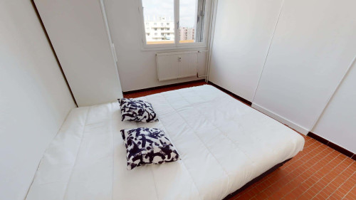 Room in Place Wilson, Villeurbanne for 82 m² with 4 bedrooms - Gallery - 18