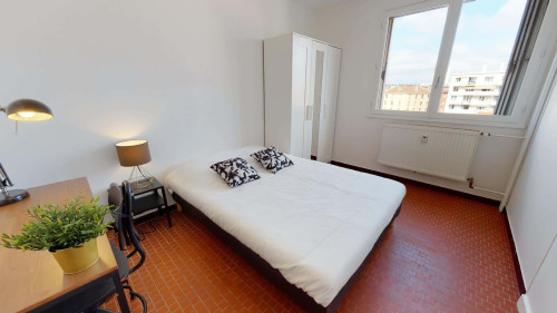 Room in Place Wilson, Villeurbanne for 82 m² with 4 bedrooms - Gallery - 11