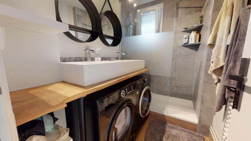Room in Avenue Commandant l'Herminier, Villeurbanne for 78 m² with 4 bedrooms - Gallery - 13