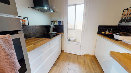 Room in Avenue Commandant l'Herminier, Villeurbanne for 78 m² with 4 bedrooms - Gallery - 8