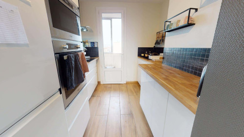 Room in Avenue Commandant l'Herminier, Villeurbanne for 78 m² with 4 bedrooms - Gallery - 9
