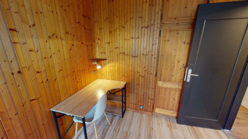 Room in Square du Haut Blosne, Rennes for 91 m² with 4 bedrooms