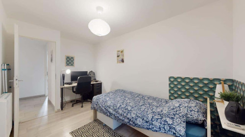 Room in Impasse Clos Saint-Henri, Avignon for 62 m² with 3 bedrooms - Gallery - 19
