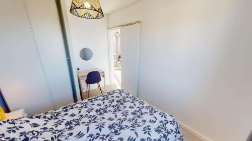 Room in Rue Franz Liszt, Saint-Martin-d'Hères for 60 m² with 3 bedrooms