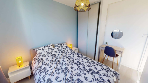 Room in Rue Franz Liszt, Saint-Martin-d'Hères for 60 m² with 3 bedrooms