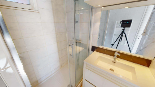 Room in Rue Franz Liszt, Saint-Martin-d'Hères for 60 m² with 3 bedrooms - Gallery - 10