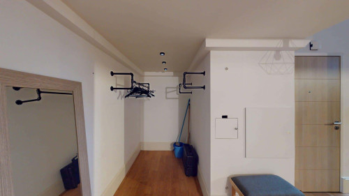 Apartment in Place Henri Dunant, Angoulême for 56 m² with 2 bedrooms