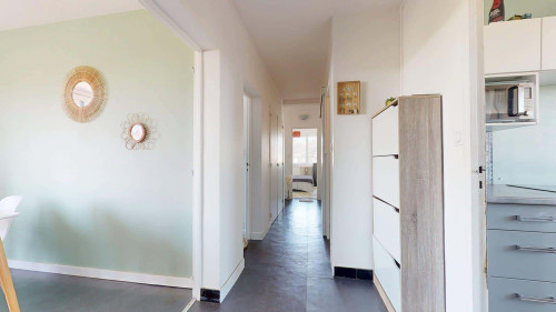 Room in Rue des Ormeaux, Angers for 86 m² with 4 bedrooms