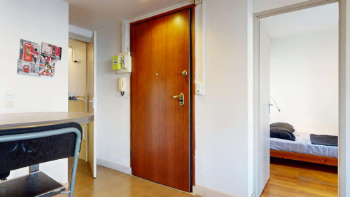 Room in Rue des Bienvenus, Villeurbanne for 69 m² with 3 bedrooms