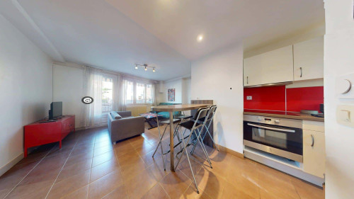 Room in Rue des Bienvenus, Villeurbanne for 69 m² with 3 bedrooms - Gallery - 13
