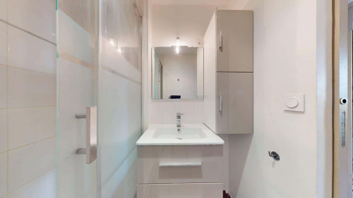 Room in Rue des Bienvenus, Villeurbanne for 69 m² with 3 bedrooms - Gallery - 14