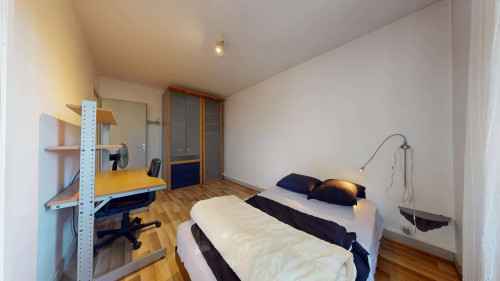Room in Rue des Bienvenus, Villeurbanne for 69 m² with 3 bedrooms - Gallery - 17