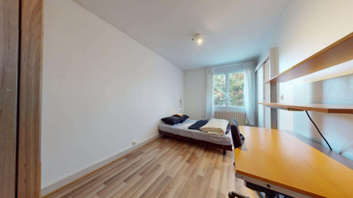 Room in Rue des Bienvenus, Villeurbanne for 69 m² with 3 bedrooms - Gallery - 16