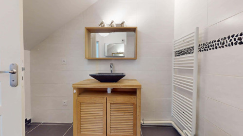 Apartment in Rue Louise Michel, Grenoble for 62 m² with 1 bedroom - Gallery - 5