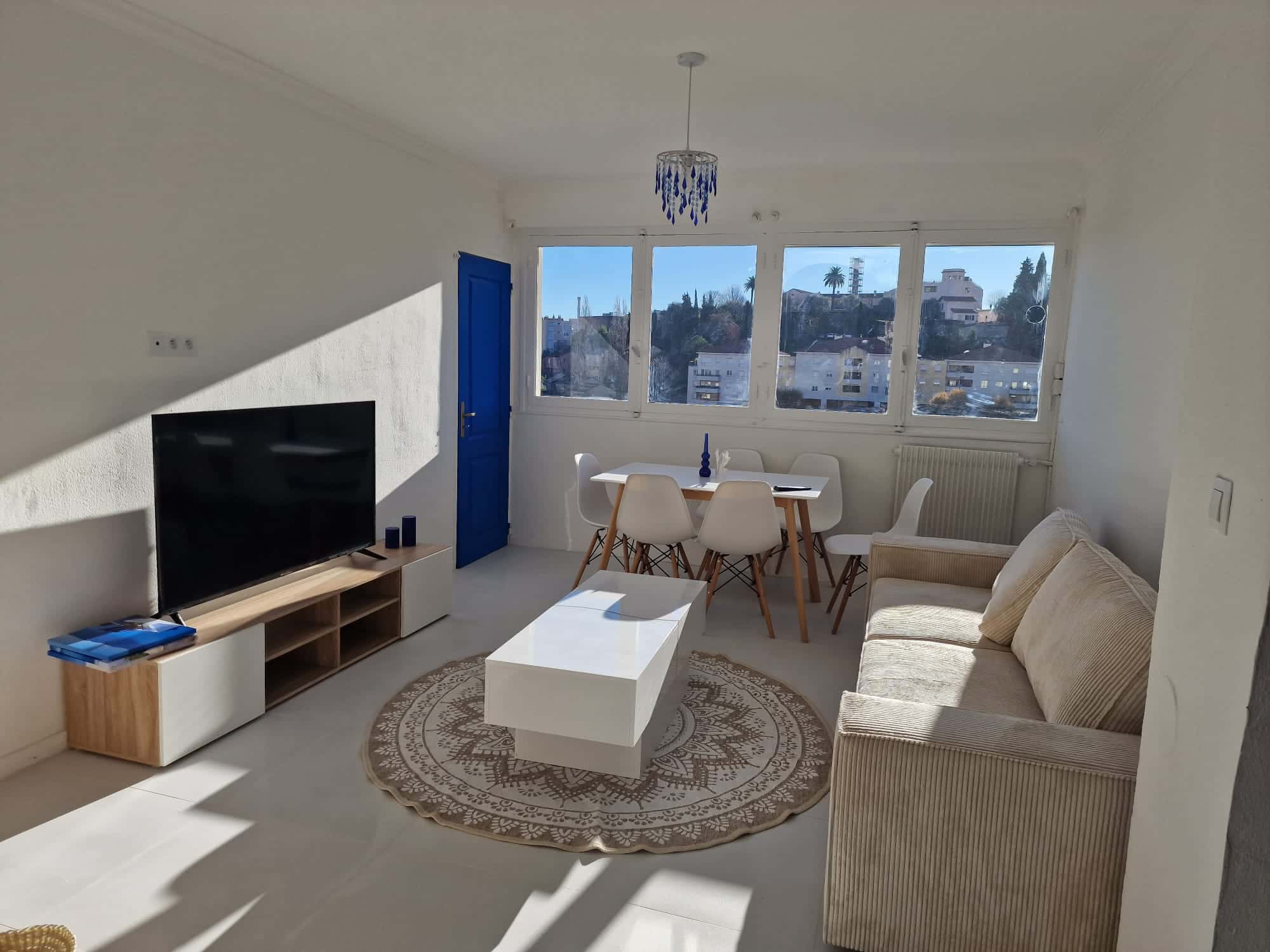 Apartment In Avenue Pierre Sémard, Grasse For 56 M² With 2 Bedrooms - 1