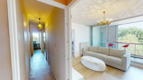Room in Rue Georges Bernanos, Toulouse for 63 m² with 3 bedrooms