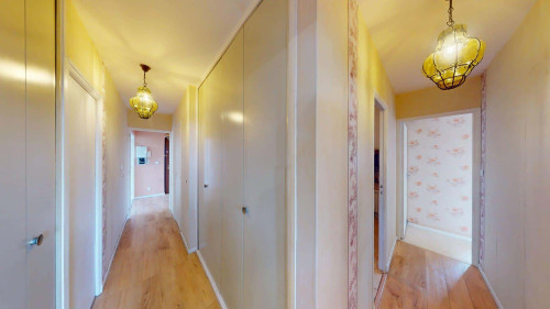 Room in Rue Georges Bernanos, Toulouse for 63 m² with 3 bedrooms
