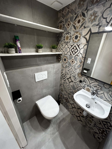 Room in Rue des Tournelles, Annemasse for 80 m² with 5 bedrooms - Gallery - 11