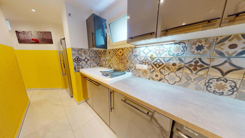 Room in Rue des Tournelles, Annemasse for 80 m² with 5 bedrooms - Gallery - 25