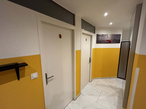 Room in Rue des Tournelles, Annemasse for 80 m² with 5 bedrooms - Gallery - 10