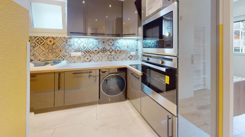 Room in Rue des Tournelles, Annemasse for 80 m² with 5 bedrooms - Gallery - 26